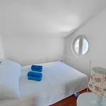 Family-friendly With Swimming Pool - 16655 Apartment