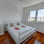 Family-friendly With Swimming Pool - 16655 Apartment