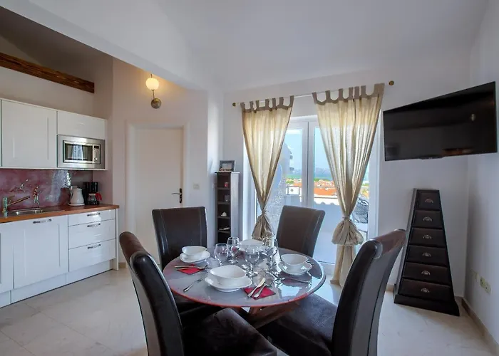 Family-friendly With Swimming Pool - 16655 Apartman