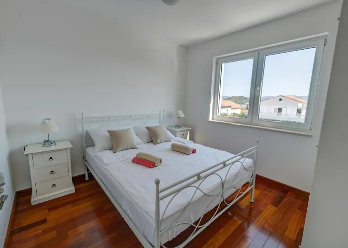 Family-friendly With Swimming Pool - 16655 Apartman