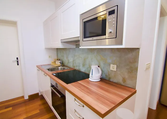Family-friendly With Swimming Pool - 16655 Apartman Murter