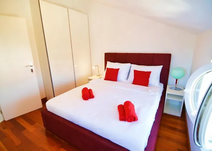 Family-friendly With Swimming Pool - 16655 Апартаменты